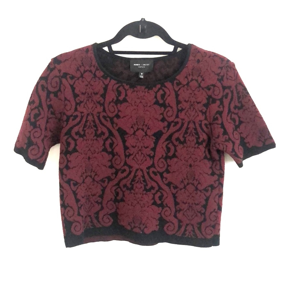 Romeo & Juliet Couture Damask Knit